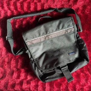 RIDGECREST Mens Messenger Bag Crossbody